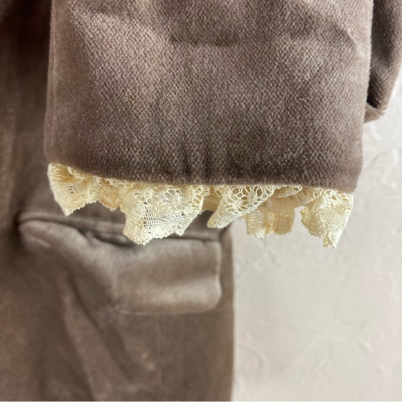 Juicy Couture Brown Tan Velvet Blazer Jacket Lace Cuff Size Womens size 4 Y2K - Picture 2 of 12